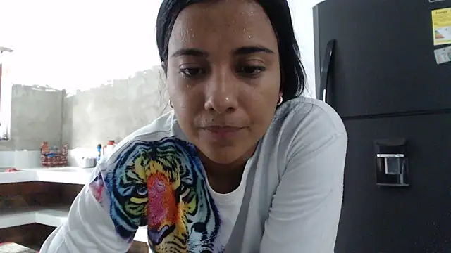 Snapshot of Coral0403 chatting on March 9, 9:57 pm Coral0403 online show from March 9, 9:57 pm