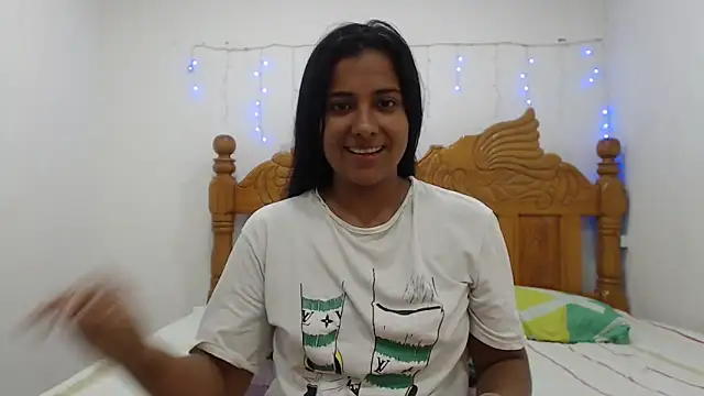 Snapshot of Coral0403 chatting on March 16, 7:27 pm Coral0403 online show from March 16, 7:27 pm