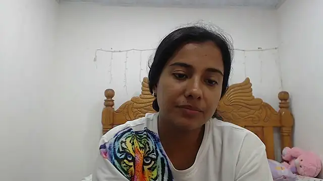 Snapshot of Coral0403 chatting on March 18, 2:15 am Coral0403 online show from March 18, 2:15 am