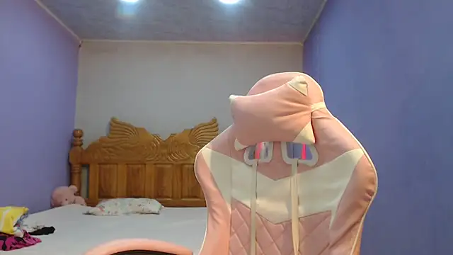 Snapshot of Coral0403 chatting on September 14, 5:45 pm Coral0403 online show from September 14, 5:45 pm