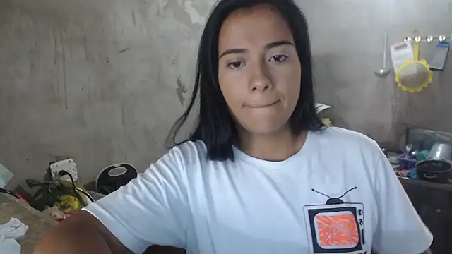 Snapshot of Coral0403 chatting on October 11, 3:43 pm Coral0403 online show from October 11, 3:43 pm