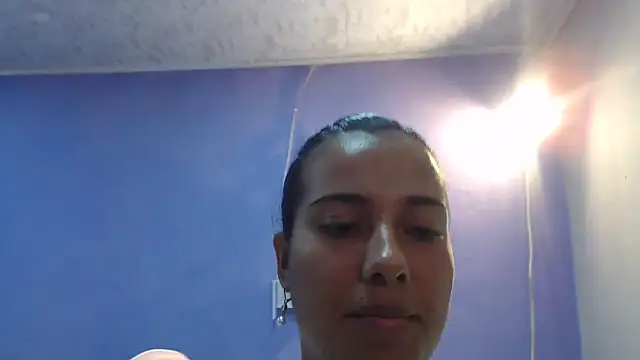 Snapshot of Coral0403 chatting on November 7, 6:19 pm Coral0403 online show from November 7, 6:19 pm