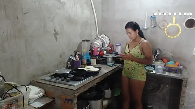 Snapshot of Coral0403 chatting on November 29, 1:58 pm Coral0403 online show from November 29, 1:58 pm