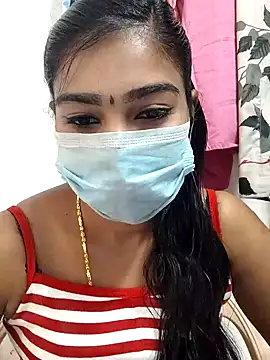 Snapshot of meena_27 chatting on February 6, 5:03 am meena 27 online show from February 6, 5:03 am