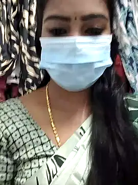 Snapshot of meena_27 chatting on February 11, 4:56 pm meena 27 online show from February 11, 4:56 pm