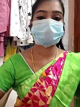 Snapshot of meena_27 chatting on February 16, 7:26 am meena 27 online show from February 16, 7:26 am