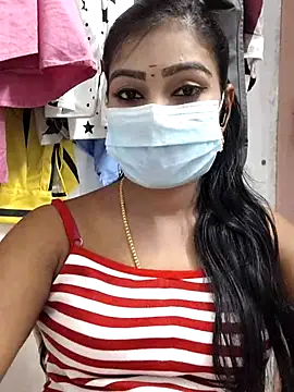 Snapshot of meena_27 chatting on February 18, 4:26 pm meena 27 online show from February 18, 4:26 pm