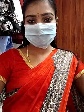 Snapshot of meena_27 chatting on February 19, 9:06 am meena 27 online show from February 19, 9:06 am