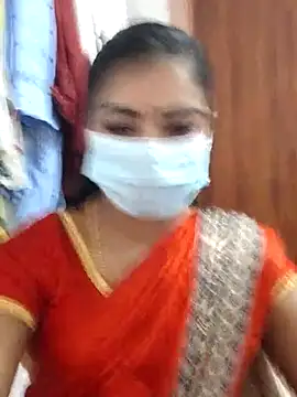 Snapshot of meena_27 chatting on February 27, 7:01 am meena 27 online show from February 27, 7:01 am
