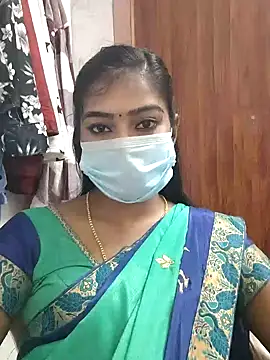 Snapshot of meena_27 chatting on March 5, 10:22 am meena 27 online show from March 5, 10:22 am