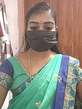 Snapshot of meena_27 chatting on March 20, 6:19 am meena 27 online show from March 20, 6:19 am