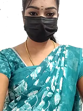 Snapshot of meena_27 chatting on September 13, 7:19 am meena 27 online show from September 13, 7:19 am