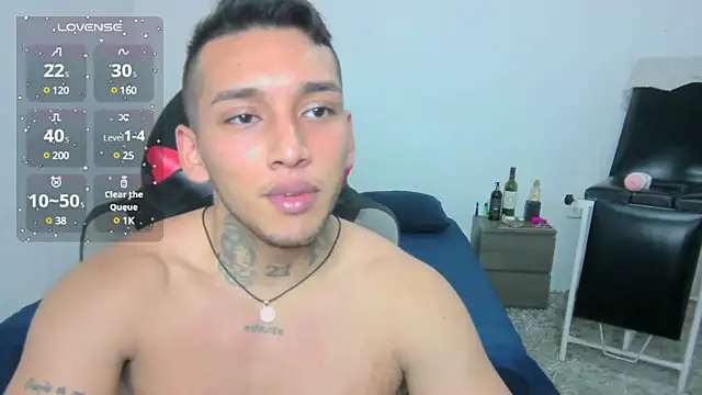 Snapshot of David_Adams2003 chatting on February 25, 3:05 pm David Adams2003 online show from February 25, 3:05 pm