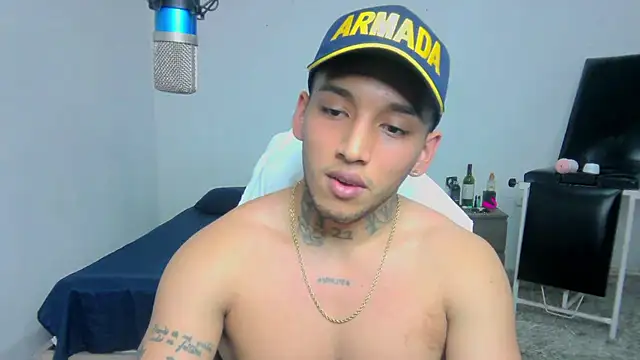 Snapshot of David_Adams2003 chatting on February 28, 5:26 pm David Adams2003 online show from February 28, 5:26 pm