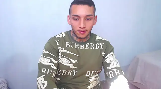 Snapshot of David_Adams2003 chatting on March 7, 8:00 pm David Adams2003 online show from March 7, 8:00 pm