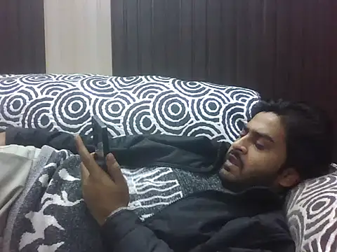 indihotguy online show from January 8, 10:23 pm