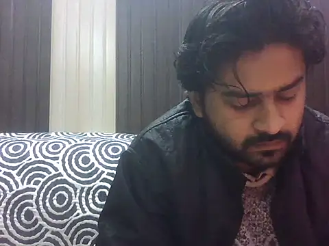 indihotguy online show from January 19, 10:08 am