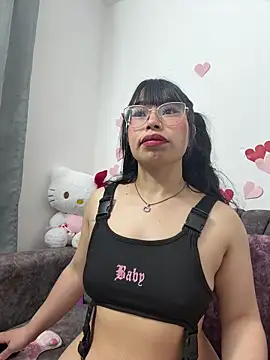DearAbbiee online show from May 24, 7:46 am