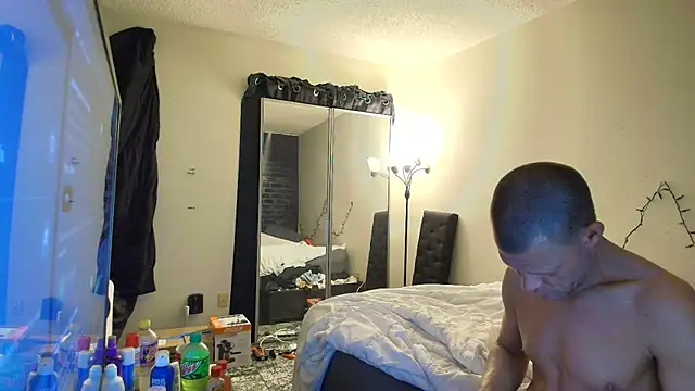 Snapshot of hotemberly_jake chatting on December 30, 5:23 pm hotemberly jake online show from December 30, 5:23 pm