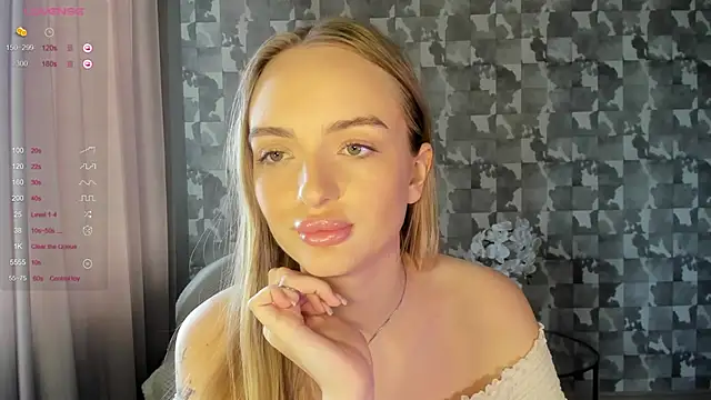 A delina online show from June 8, 11:10 am