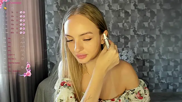 A delina online show from July 6, 9:39 am