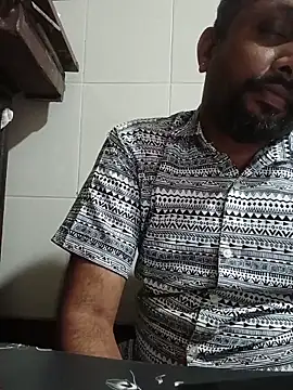 Snapshot of carria_homes chatting on April 21, 9:15 am carria homes online show from April 21, 9:15 am