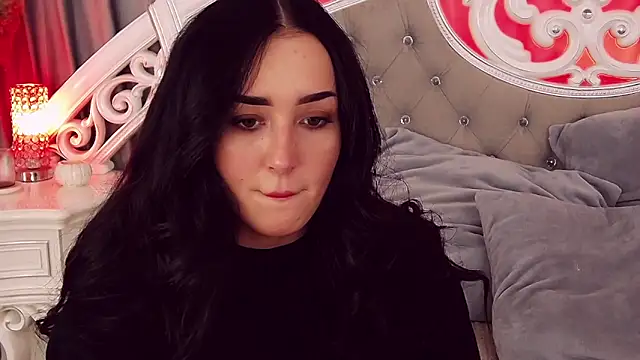 Snapshot of KimKhallifa chatting on February 11, 12:05 pm KimKhallifa online show from February 11, 12:05 pm