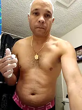 Snapshot of 3patica chatting on January 15, 9:35 am 3patica online show from January 15, 9:35 am