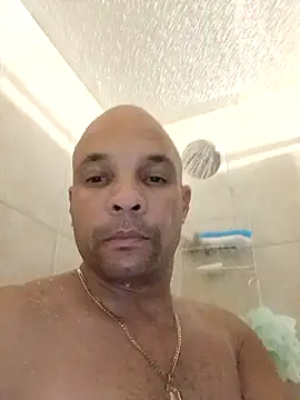 Snapshot of 3patica chatting on February 5, 1:04 am 3patica online show from February 5, 1:04 am