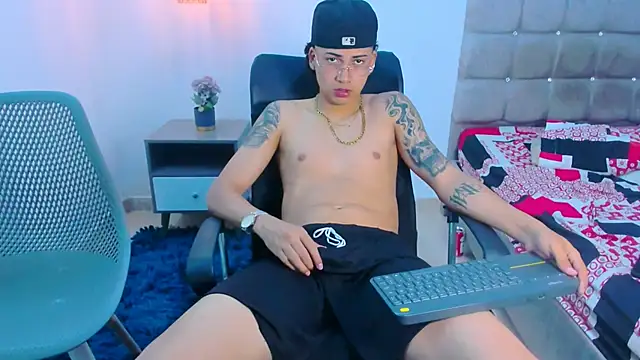 Br4ndxpimm online show from March 21, 7:17 pm