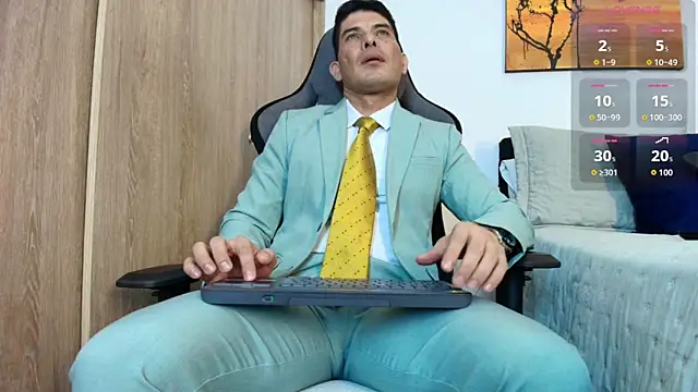 Andrewstelle coleman online show from March 11, 5:35 am