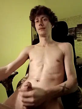 HalloMarcy online show from November 18, 4:44 pm