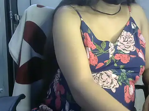 Snapshot of Naughty_Nayra chatting on February 15, 2:15 am Naughty Nayra online show from February 15, 2:15 am