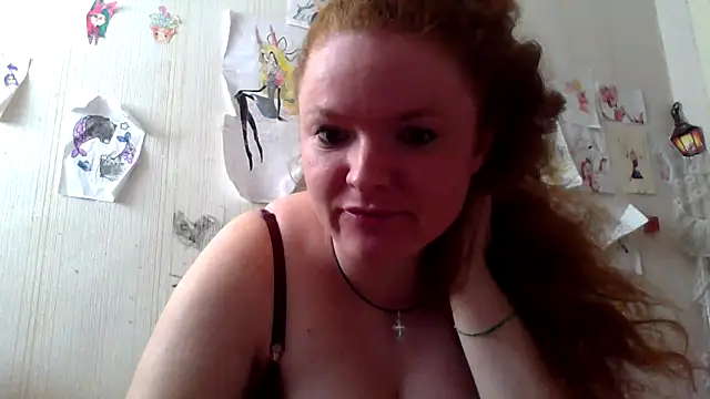 Rae Jeannie online show from April 13, 8:09 am