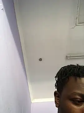 Snapshot of Redfucks333 chatting on September 22, 10:06 am Redfucks333 online show from September 22, 10:06 am