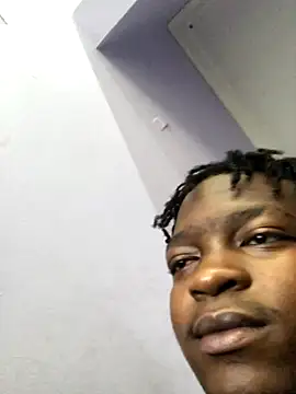 Snapshot of Redfucks333 chatting on September 25, 7:12 am Redfucks333 online show from September 25, 7:12 am