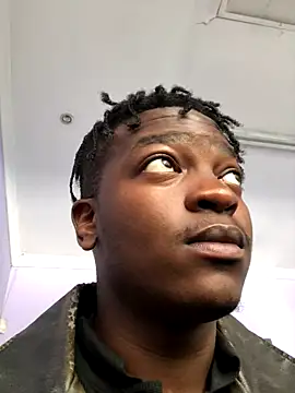 Snapshot of Redfucks333 chatting on October 9, 8:01 am Redfucks333 online show from October 9, 8:01 am