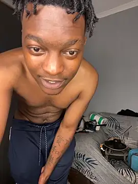 Snapshot of Redfucks333 chatting on October 19, 7:58 pm Redfucks333 online show from October 19, 7:58 pm