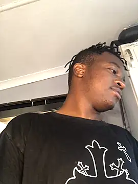 Snapshot of Redfucks333 chatting on November 2, 6:16 am Redfucks333 online show from November 2, 6:16 am