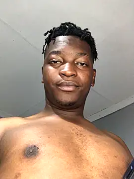 Snapshot of Redfucks333 chatting on November 5, 8:42 pm Redfucks333 online show from November 5, 8:42 pm