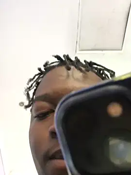 Snapshot of Redfucks333 chatting on December 3, 11:19 am Redfucks333 online show from December 3, 11:19 am