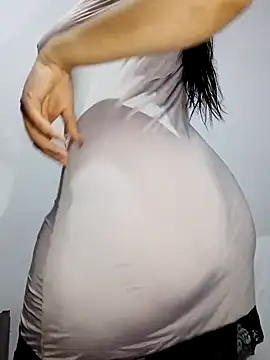 Snapshot of Lilisex chatting on April 24, 11:40 pm Lilisex online show from April 24, 11:40 pm