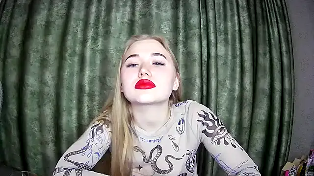 Snapshot of dorisss24 chatting on December 27, 2:33 pm dorisss24 online show from December 27, 2:33 pm