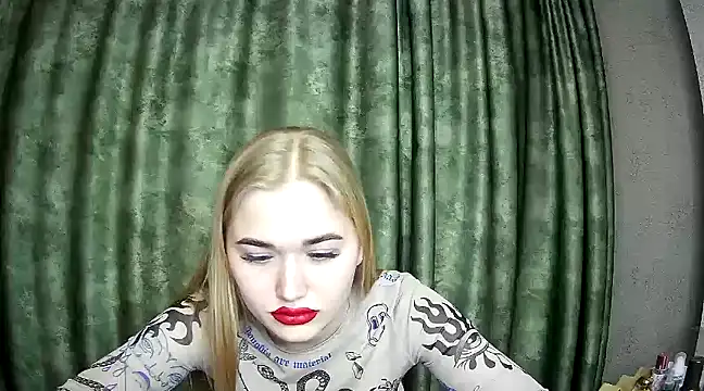 Snapshot of dorisss24 chatting on December 27, 5:37 pm dorisss24 online show from December 27, 5:37 pm