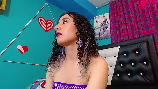 Snapshot of valerie_mase chatting on November 7, 7:25 pm valerie mase online show from November 7, 7:25 pm