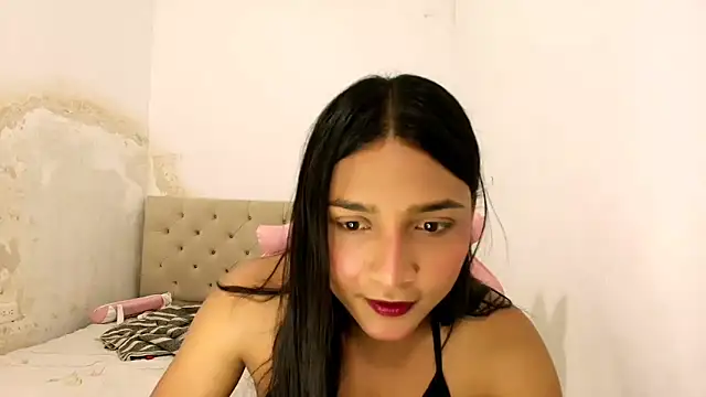 Snapshot of Miss_noah18 chatting on April 25, 9:56 pm Miss noah18 online show from April 25, 9:56 pm
