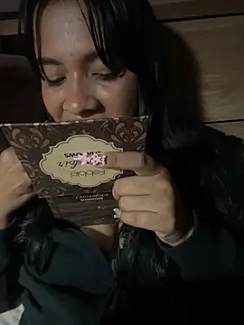 Ninabrunette18 online show from March 13, 9:32 am