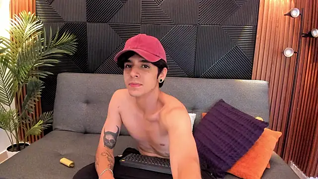 saul novak online show from January 2, 11:49 pm