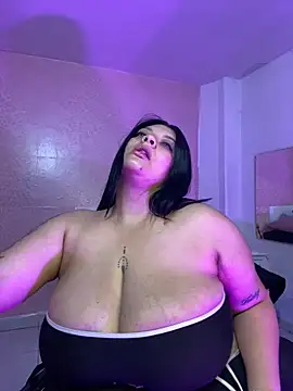 Snapshot of violeta_candyy_ chatting on December 2, 4:35 pm violeta candyy online show from December 2, 4:35 pm