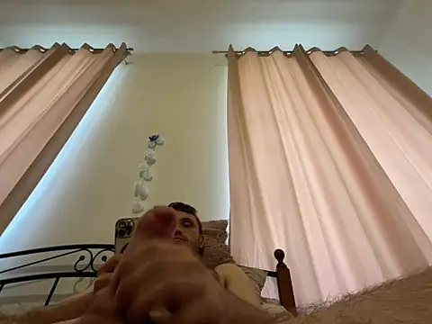 Snapshot of tomasek28 chatting on October 4, 10:24 am tomasek28 online show from October 4, 10:24 am